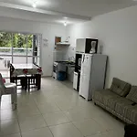 Apartamento Com Varanda Gourmet,Piscina Em Condominio Completo A 300M Da Praia